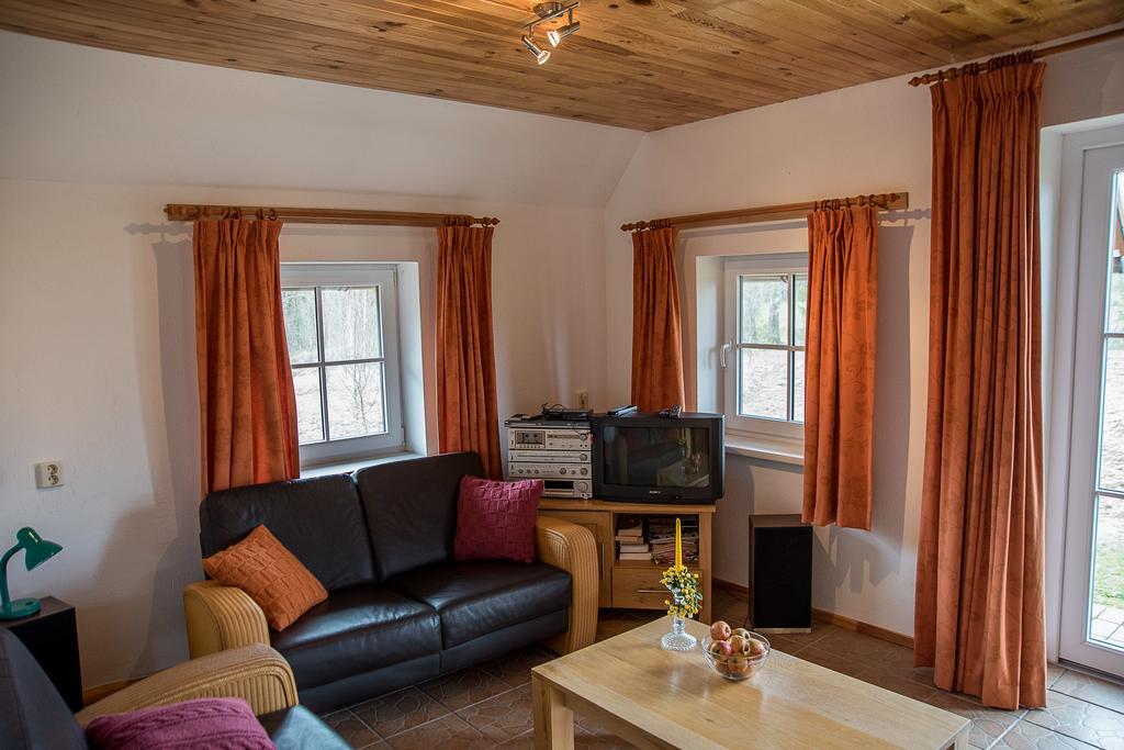 Fox House Hotel Pelci ภายนอก รูปภาพ
